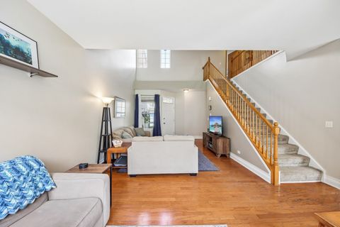 Tiny photo for 612 Shakespeare Drive, Grayslake, IL 60030 (MLS # 12627657)