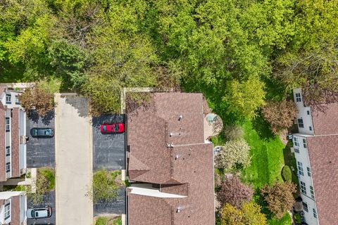 Tiny photo for 612 Shakespeare Drive, Grayslake, IL 60030 (MLS # 12627657)