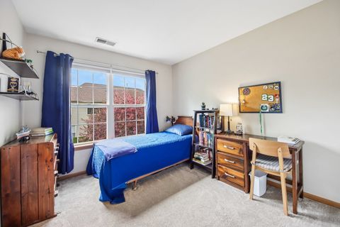 Tiny photo for 612 Shakespeare Drive, Grayslake, IL 60030 (MLS # 12627657)