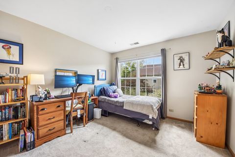 Tiny photo for 612 Shakespeare Drive, Grayslake, IL 60030 (MLS # 12627657)