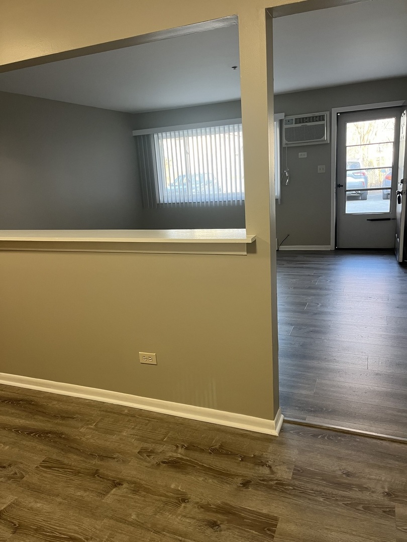 8817 S Roberts Road 5