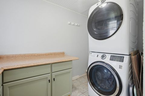 Tiny photo for 2626 N 3rd Street, Clinton, IA 52732 (MLS # 12682483)
