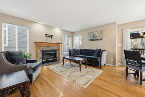 Tiny photo for 138 Emerald Drive, Streamwood, IL 60107 (MLS # 12595359)