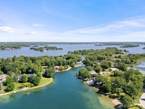 Tiny photo for 2720 N Bayview Lane, McHenry, IL 60051 (MLS # 12684525)