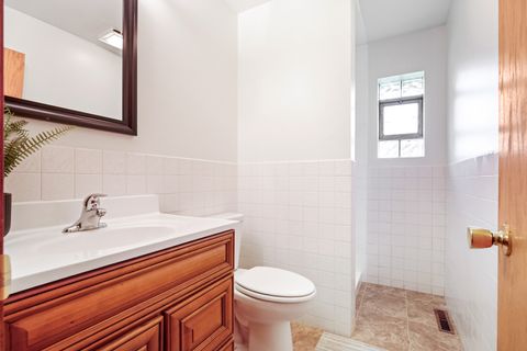 Tiny photo for 2720 N Bayview Lane, McHenry, IL 60051 (MLS # 12684525)