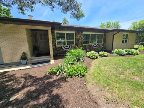 Tiny photo for 2720 N Bayview Lane, McHenry, IL 60051 (MLS # 12684525)