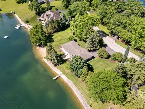 Tiny photo for 2720 N Bayview Lane, McHenry, IL 60051 (MLS # 12684525)