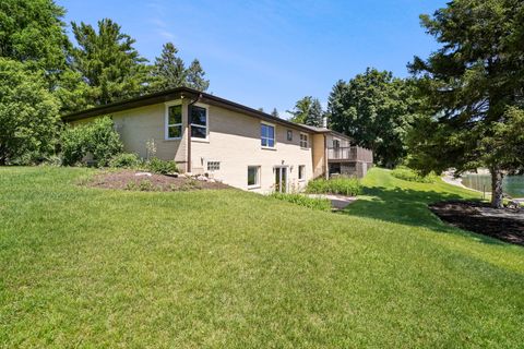 Tiny photo for 2720 N Bayview Lane, McHenry, IL 60051 (MLS # 12684525)