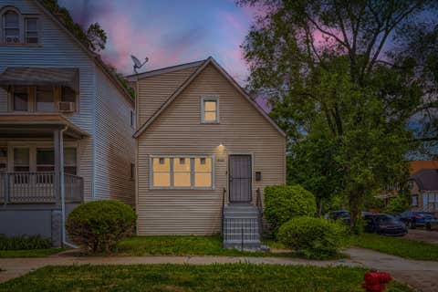 Tiny photo for 12025 S Prairie Avenue, Chicago, IL 60628 (MLS # 12660597)