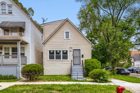 Tiny photo for 12025 S Prairie Avenue, Chicago, IL 60628 (MLS # 12660597)
