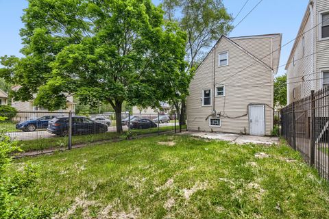 Tiny photo for 12025 S Prairie Avenue, Chicago, IL 60628 (MLS # 12660597)