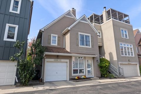 Photo of 1808 W Diversey Parkway #E, Chicago, IL 60614 (MLS # 12486309)