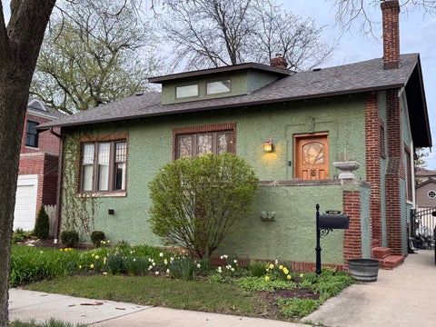 Tiny photo for 10637 S Oakley Avenue, Chicago, IL 60643 (MLS # 12673105)