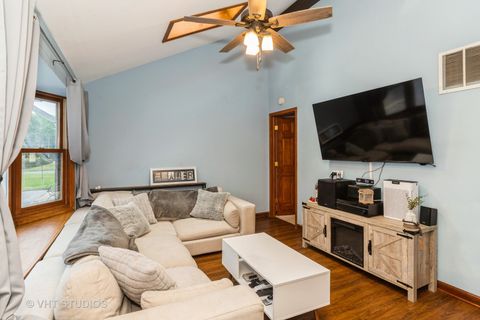 Tiny photo for 1506 N River Road, McHenry, IL 60051 (MLS # 12470426)