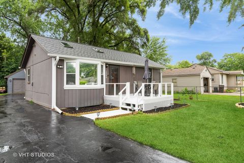 Tiny photo for 1506 N River Road, McHenry, IL 60051 (MLS # 12470426)