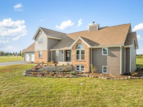 Tiny photo for 9281 Auburn Road, Winnebago, IL 61088 (MLS # 12470970)
