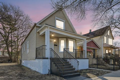 6725 S Honore Street Chicago IL 60636