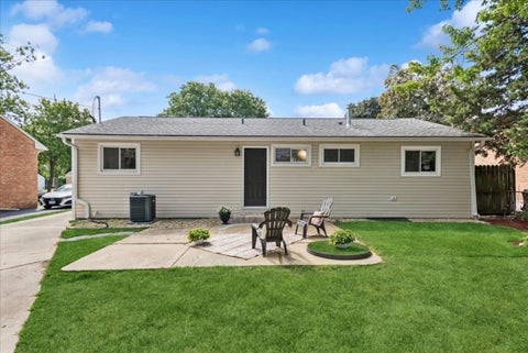 Tiny photo for Glendale Heights, IL 60139 (MLS # 12749439)