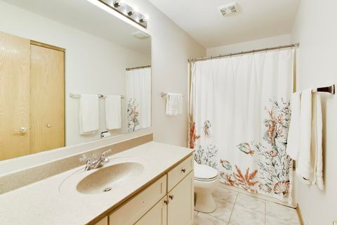 Tiny photo for 2304 Sarazen Drive, Vernon Hills, IL 60061 (MLS # 12592995)