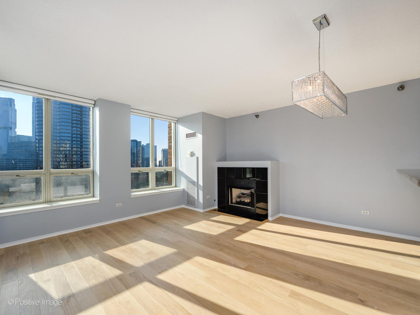 600 N KINGSBURY Street 1603