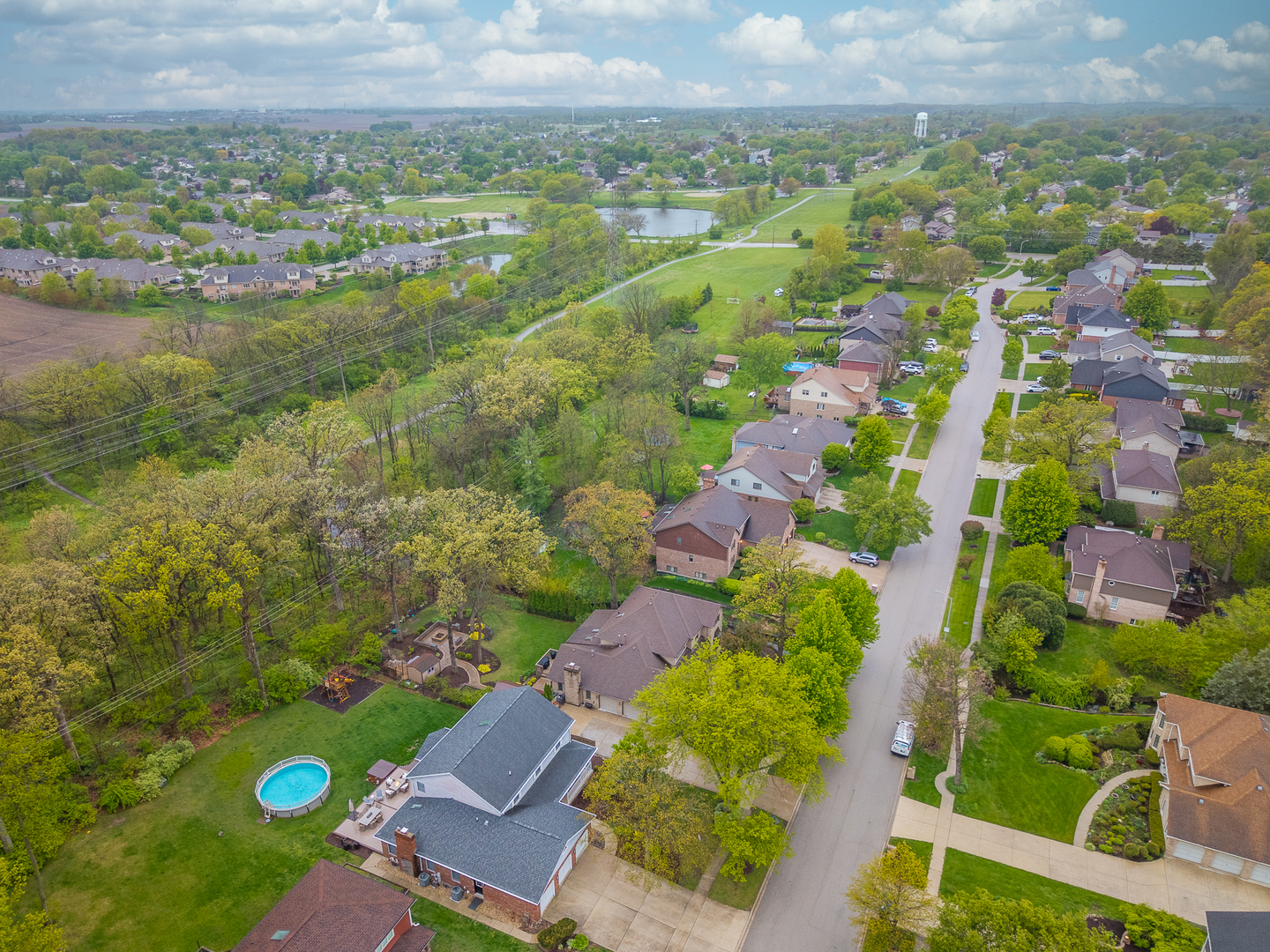 13421 W Oakwood Court