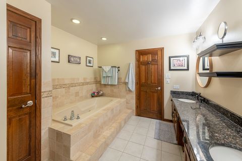 Tiny photo for 13421 W Oakwood Court, Homer Glen, IL 60491 (MLS # 12647939)