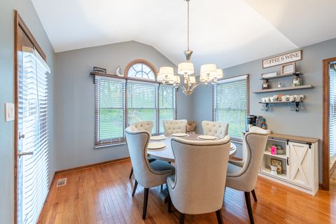 Tiny photo for 13421 W Oakwood Court, Homer Glen, IL 60491 (MLS # 12647939)