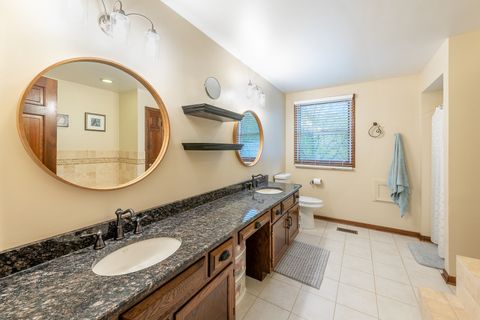 Tiny photo for 13421 W Oakwood Court, Homer Glen, IL 60491 (MLS # 12647939)