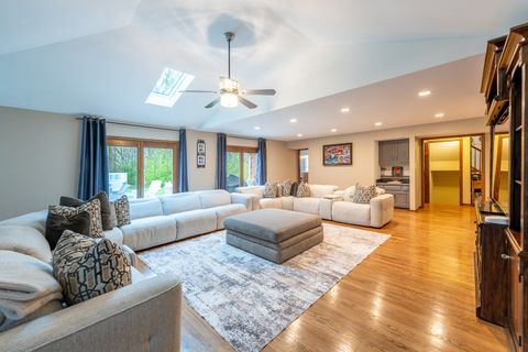 Tiny photo for 13421 W Oakwood Court, Homer Glen, IL 60491 (MLS # 12647939)