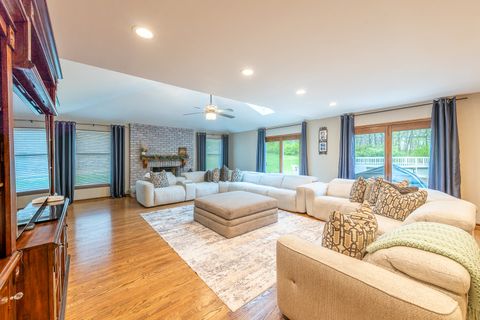 Tiny photo for 13421 W Oakwood Court, Homer Glen, IL 60491 (MLS # 12647939)