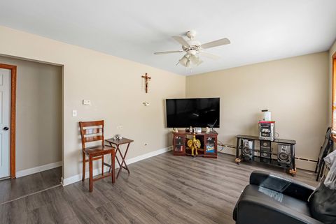 Tiny photo for 8638 Central Avenue, Burbank, IL 60459 (MLS # 12689591)