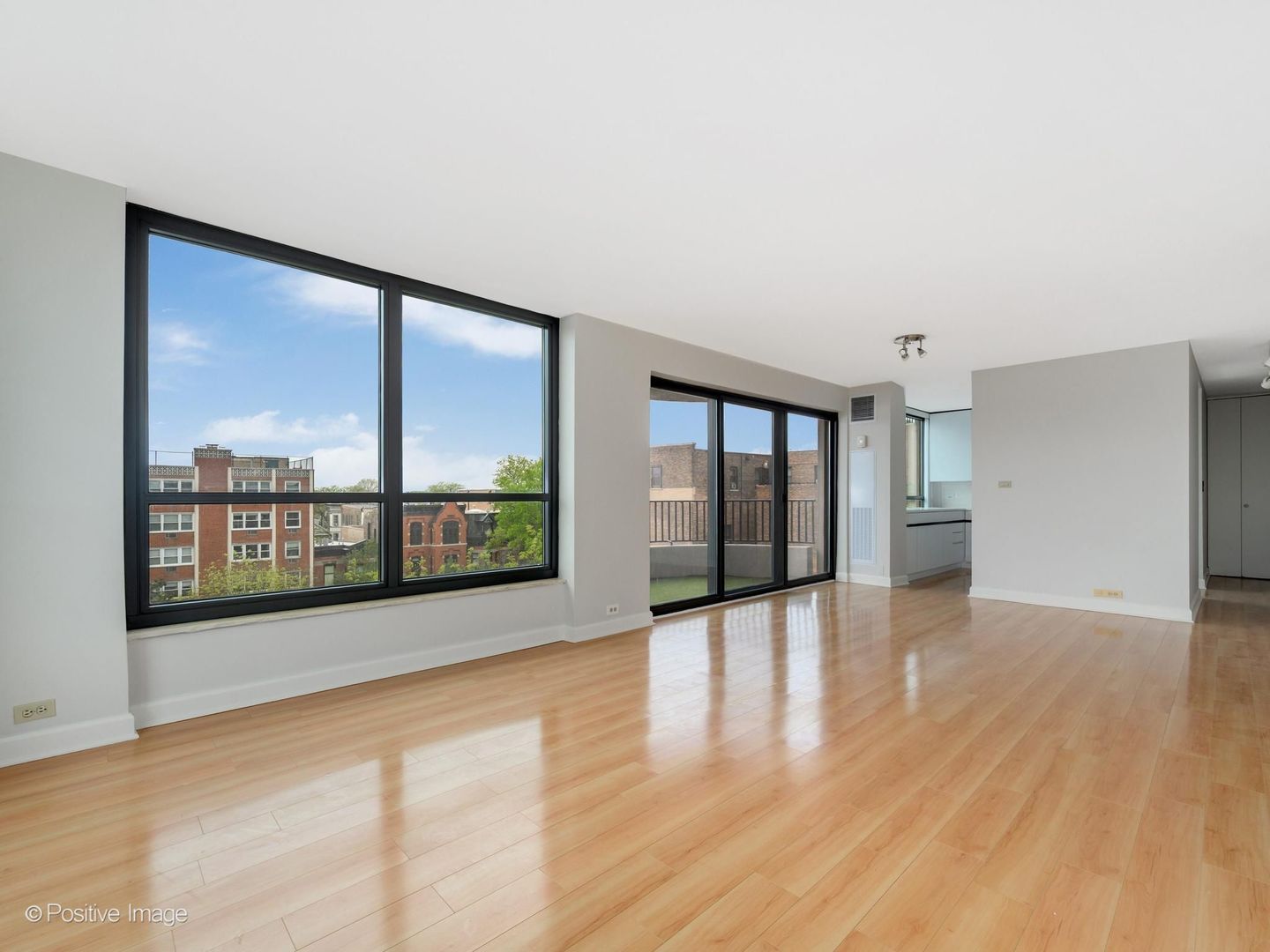 2020 N Lincoln Park West 4M