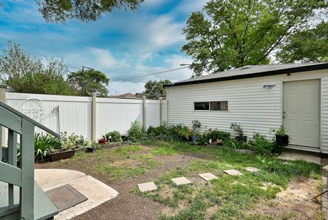 Tiny photo for 7201 S Wood Street, Chicago, IL 60636 (MLS # 12675689)