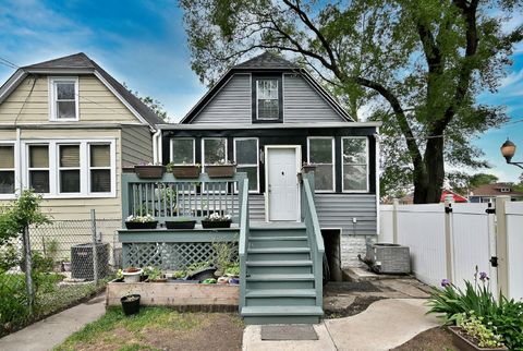 Tiny photo for 7201 S Wood Street, Chicago, IL 60636 (MLS # 12675689)