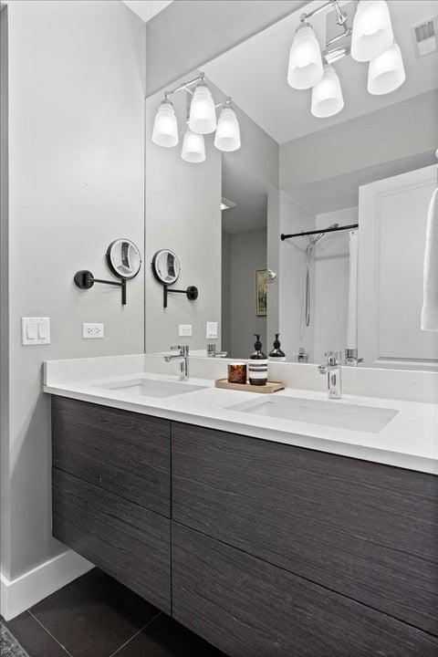 Tiny photo for 2922 N SHEFFIELD Avenue #1, Chicago, IL 60657 (MLS # 12753888)