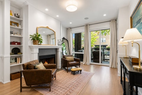 Tiny photo for 2922 N SHEFFIELD Avenue #1, Chicago, IL 60657 (MLS # 12753888)