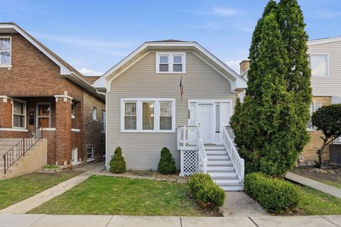 Tiny photo for 5135 W Melrose Street, Chicago, IL 60641 (MLS # 12643984)