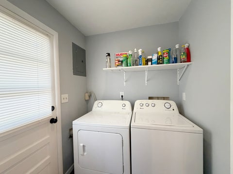 Tiny photo for 605 S Emerald Lane, Carbondale, IL 62901 (MLS # 12745940)