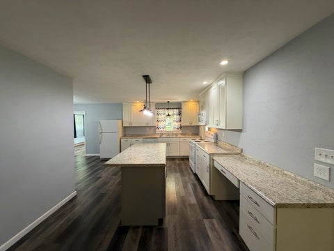 Tiny photo for 605 S Emerald Lane, Carbondale, IL 62901 (MLS # 12745940)