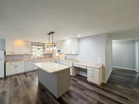 Tiny photo for 605 S Emerald Lane, Carbondale, IL 62901 (MLS # 12745940)