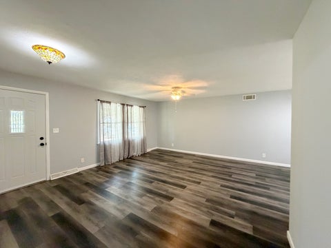 Tiny photo for 605 S Emerald Lane, Carbondale, IL 62901 (MLS # 12745940)