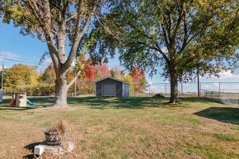 Tiny photo for 438 Standish Drive, Bloomington, IL 61704 (MLS # 12504699)