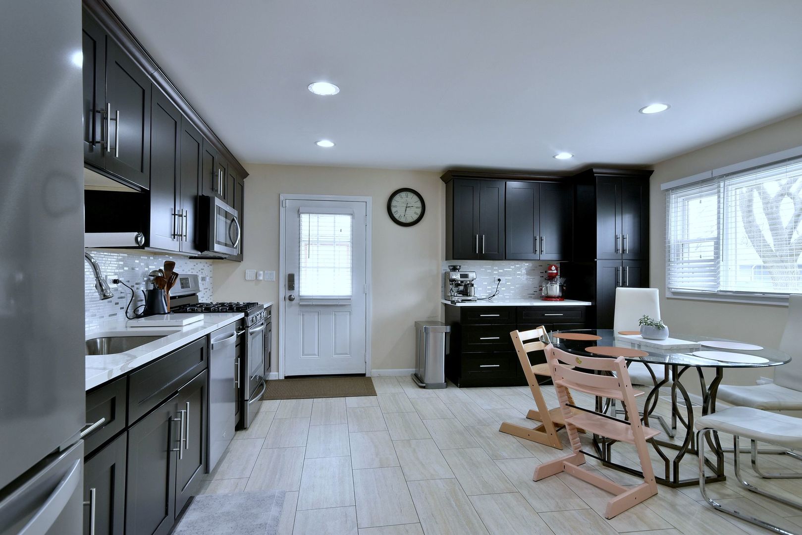 492 Bernice Court