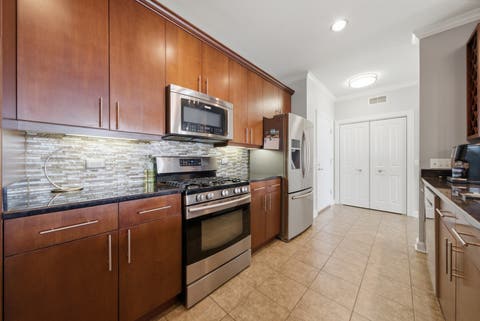 Tiny photo for 40 Prairie Park Drive #702, Wheeling, IL 60090 (MLS # 12706446)