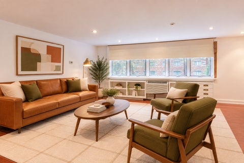 Tiny photo for 1138 W Lunt Avenue #2B, Chicago, IL 60626 (MLS # 12779090)