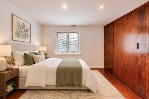 Tiny photo for 1138 W Lunt Avenue #2B, Chicago, IL 60626 (MLS # 12779090)