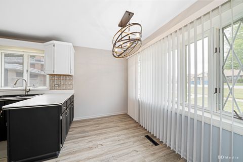 Tiny photo for 11601 S Lawler Avenue, Alsip, IL 60803 (MLS # 12452803)