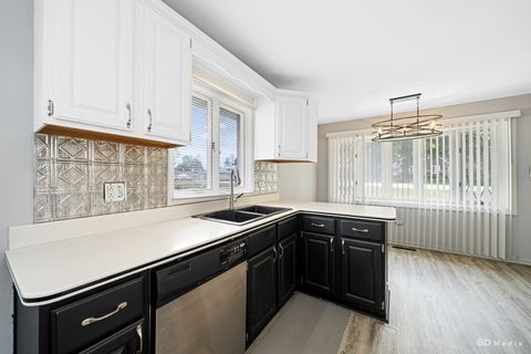 Tiny photo for 11601 S Lawler Avenue, Alsip, IL 60803 (MLS # 12452803)