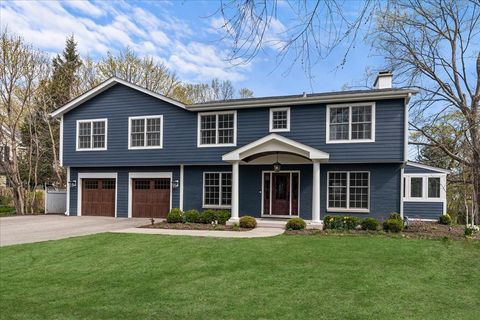 130 Ravine Forest Drive Lake Bluff IL 60044