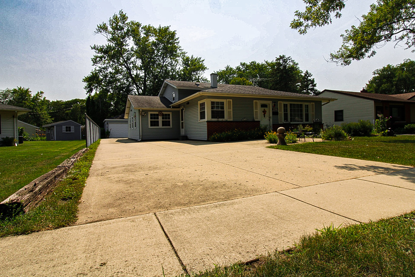 2201 Kingfisher Lane